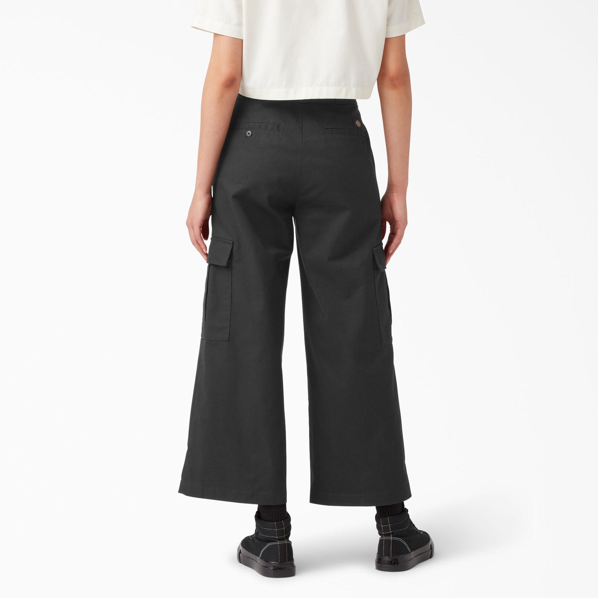 Women&#39;s Cropped Cargo Pant